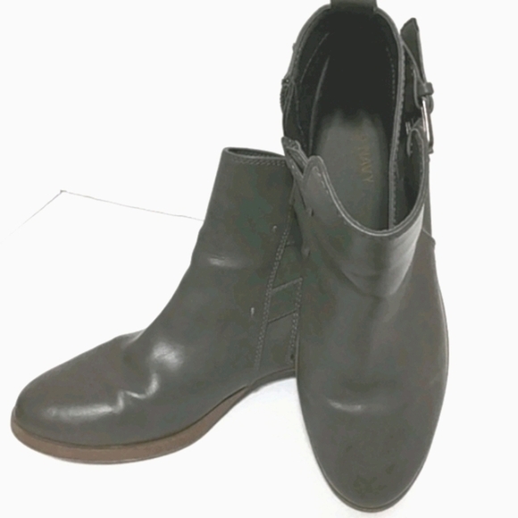 OLD NAVY ANKLE BOOTS SIZE 7 - Picture 12 of 15